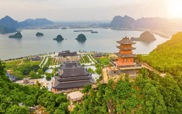 Kinh Nghiệm Thuê Xe Du Lịch An Toàn và Tiện Lợi